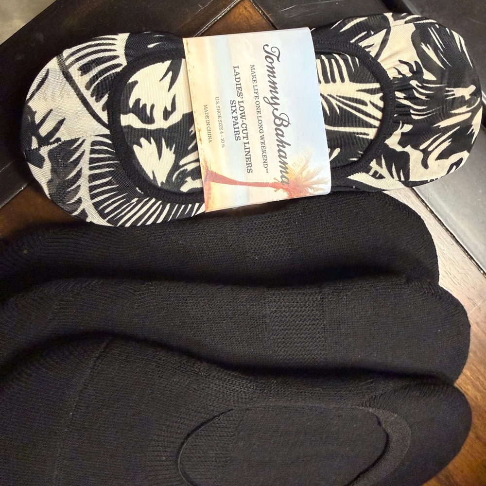 Tommy Bahama Black and black, tan and  Patterned No-Show Socks